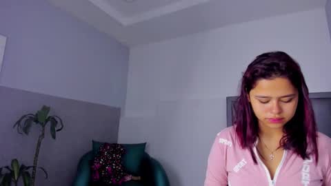 Snapshot of sofia_villareal chatting on October 2025 11:18:02 AM Sofa online show from October 2025 11:18:02 AM