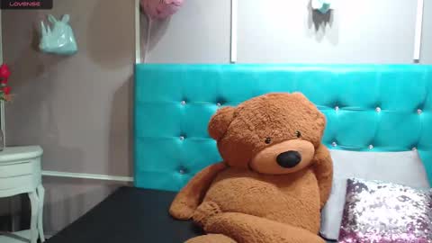 Snapshot of sofia_white3 chatting on March 2025 10:59:02 AM Sofa online show from March 2025 10:59:02 AM