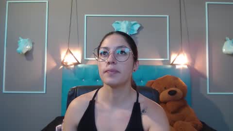 Snapshot of sofia_white3 chatting on November 2025 11:10:01 AM Sofa online show from November 2025 11:10:01 AM