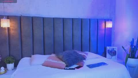 Snapshot of sofiaa_cortes chatting on December 2025 11:37:01 AM Sofi online show from December 2025 11:37:01 AM