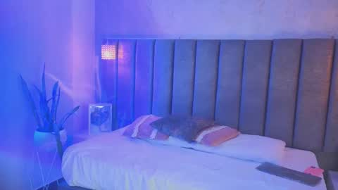 Snapshot of sofiaa_cortes chatting on December 2025 11:17:01 AM Sofi online show from December 2025 11:17:01 AM