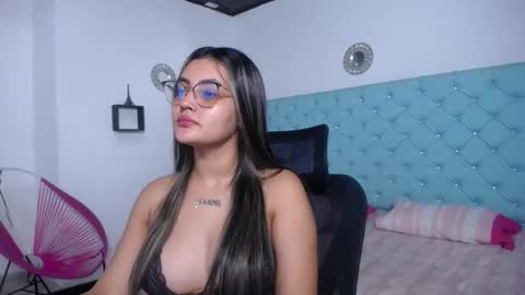 Sofia online show from April 2026 01:41:02 PM