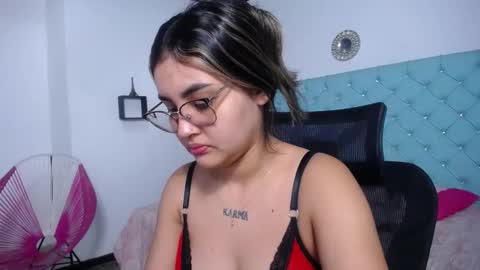 Sofia online show from May 2026 12:21:01 PM
