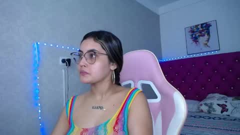 Sofia online show from May 2026 01:08:02 PM