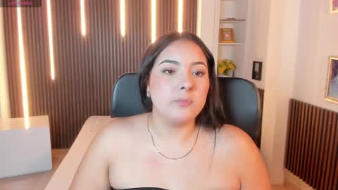 Sofia caramel online show from November 2025 02:54:01 PM