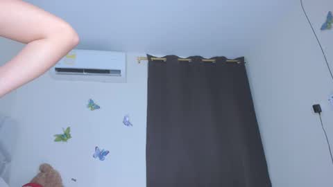 sofiacastillo01 online show from March 2026 01:18:01 PM