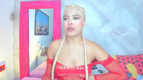 sofiacastillo01 online show from June 2026 01:48:02 PM