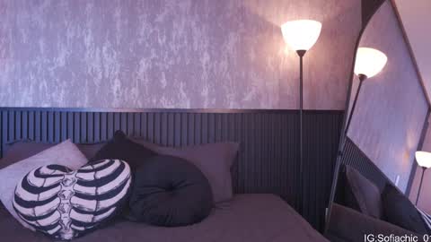 Sofia online show from February 2026 02:25:01 PM