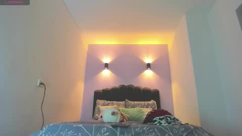 Sofia online show from November 2025 02:47:01 AM