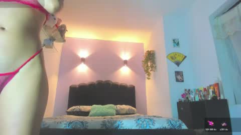 Snapshot of sofiaclaus_19 chatting on June 2026 04:15:01 AM Sofia online show from June 2026 04:15:01 AM