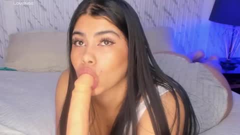 Snapshot of sofiagoez_ chatting on November 2025 02:39:02 PM Sofi online show from November 2025 02:39:02 PM