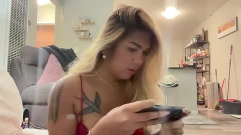 Snapshot of sofiainson23 chatting on November 2025 02:44:02 AM MissCali online show from November 2025 02:44:02 AM