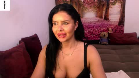 Snapshot of sofialiub chatting on December 2024 09:22:01 PM sofialiub online show from December 2024 09:22:01 PM