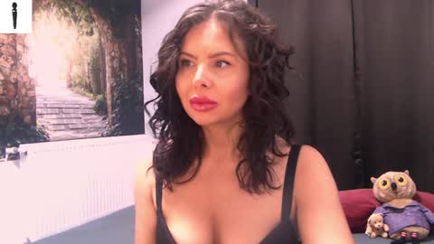 Snapshot of sofialiub chatting on October 2025 05:17:01 AM sofialiub online show from October 2025 05:17:01 AM