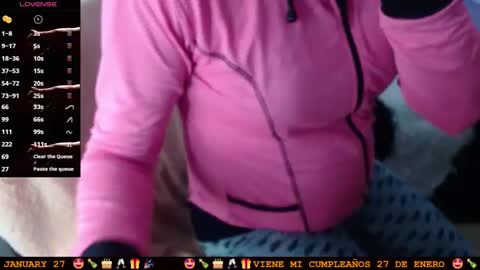 Snapshot of sofiamadisson chatting on January 2025 01:09:02 PM Sofia Madisson online show from January 2025 01:09:02 PM