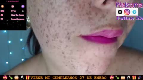 Snapshot of sofiamadisson chatting on January 2025 09:57:01 PM Sofia Madisson online show from January 2025 09:57:01 PM