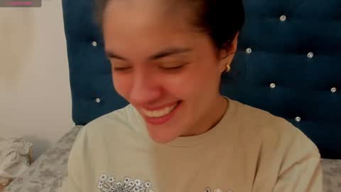 Snapshot of sofianesvat1 chatting on February 2025 05:51:01 AM Sofi - next broadcast today 1030pm Colombia time online show from February 2025 05:51:01 AM