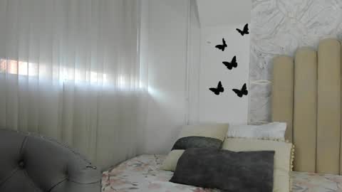 Sofia  online show from December 2024 12:06:01 PM