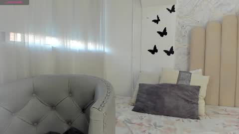 Sofia  online show from December 2024 12:11:01 PM