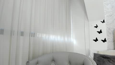 Sofia  online show from December 2024 12:05:02 PM