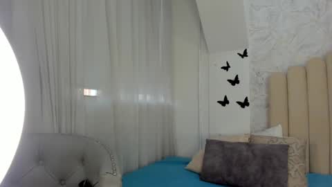 Sofia  online show from February 2025 12:37:02 PM