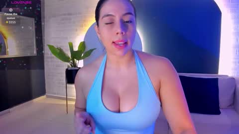 Sofi Vega online show from January 2026 07:11:01 PM