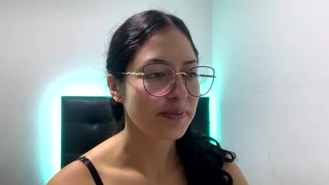 Snapshot of sofiawhite3 chatting on March 2026 12:09:01 PM Sofi online show from March 2026 12:09:01 PM