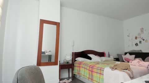 Snapshot of sofiax2_ chatting on February 2025 08:15:01 PM Sofia online show from February 2025 08:15:01 PM