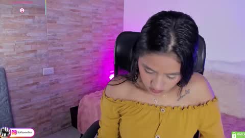 Danna Sofia online show from February 2026 12:15:01 AM