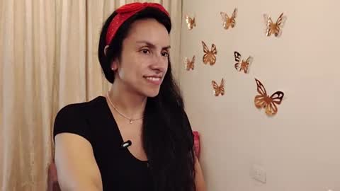 Sofi Bella online show from June 2026 07:13:02 PM