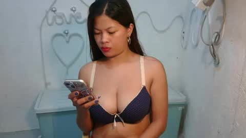 sofie_loorexx online show from May 2026 12:21:02 PM