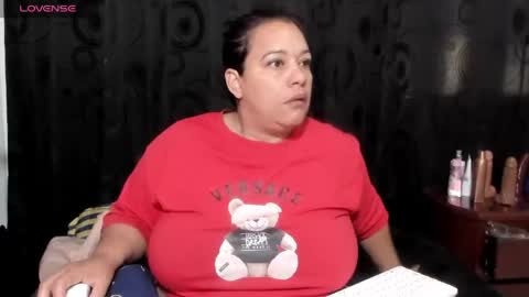Vicky  online show from May 2026 12:35:02 PM