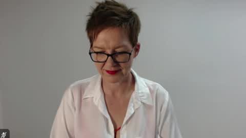 Snapshot of sofie_velvet chatting on April 2026 02:58:01 PM Sofie Velvet online show from April 2026 02:58:01 PM