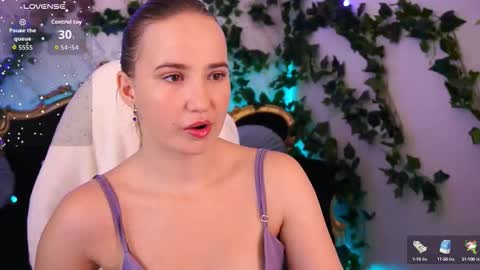 Sofie online show from September 2025 04:31:02 PM