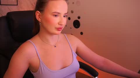 Sofie online show from June 2026 09:57:02 PM