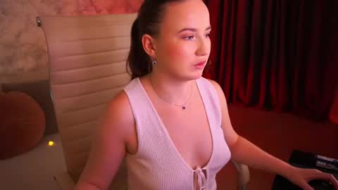 Sofie online show from June 2026 11:31:01 PM
