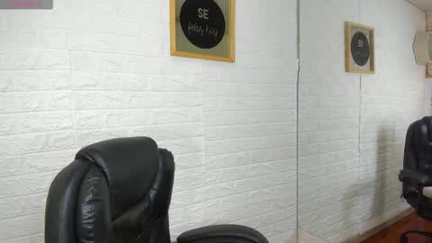 Sofie online show from February 2026 12:31:01 PM