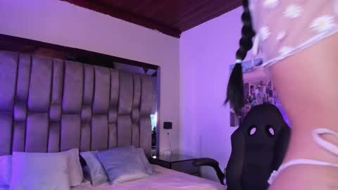 Snapshot of sofiewild_ chatting on March 2026 06:13:02 PM sofie online show from March 2026 06:13:02 PM