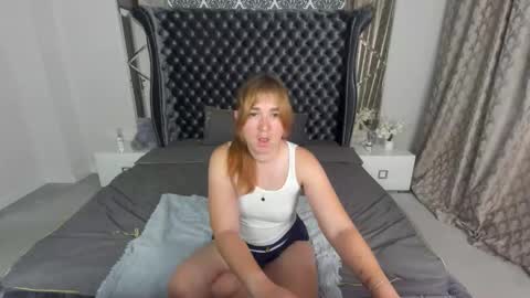 sofii_darling online show from October 2025 04:39:01 PM