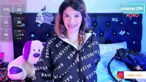 sofiia cute  online show from April 2026 04:26:01 AM