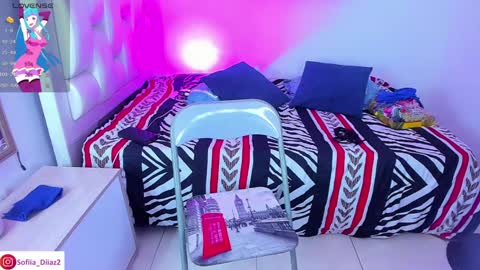  Sofa Daz  online show from December 2024 08:40:01 PM