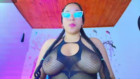  Sofa Daz  online show from May 2026 02:38:01 AM