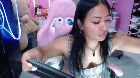 sofia Dreams online show from October 2025 03:33:02 PM