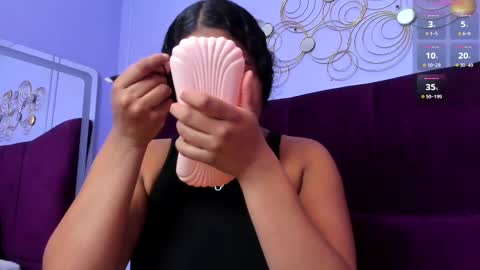 sofiifox online show from February 2025 11:40:02 AM