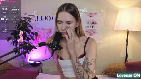 Snapshot of sofikey chatting on December 2025 06:40:01 AM Sofia online show from December 2025 06:40:01 AM