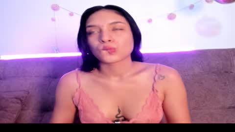 Snapshot of sofiluxurya chatting on December 2025 10:20:02 AM SofiLuxurya online show from December 2025 10:20:02 AM