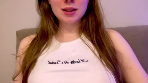 Snapshot of sofinovvak chatting on April 2026 08:06:02 PM Sofi online show from April 2026 08:06:02 PM