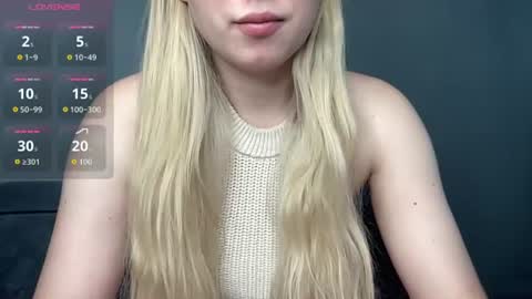 Snapshot of sofinovvak chatting on July 2026 10:50:02 AM Sofi online show from July 2026 10:50:02 AM