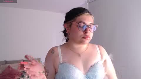 Lau  online show from June 2026 09:34:01 PM
