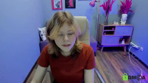 softflame online show from November 2025 10:48:01 AM